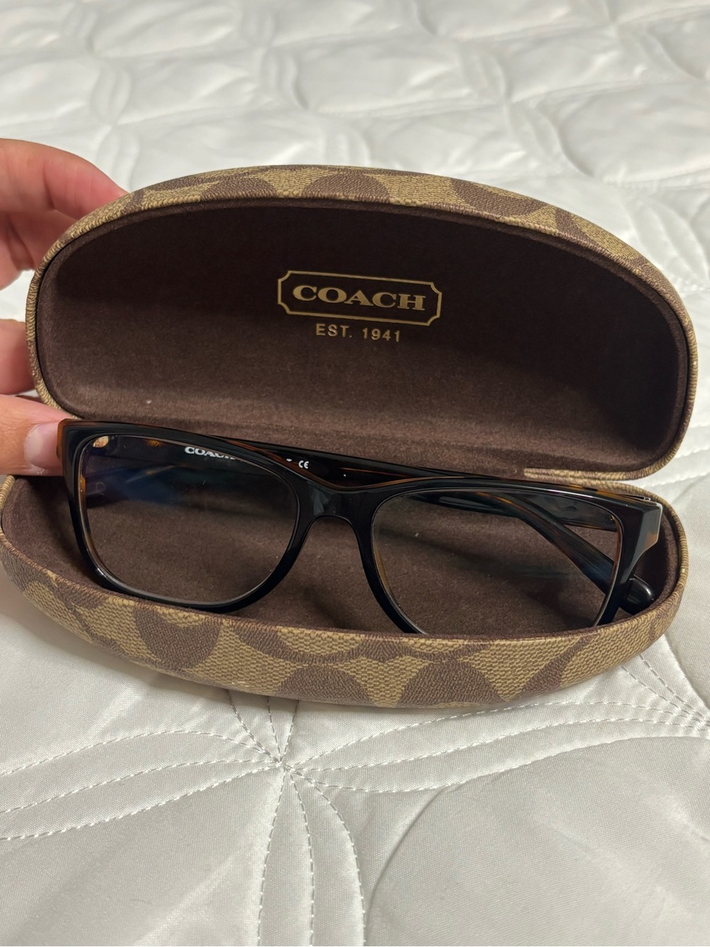 Coach bundle: frame & hard case